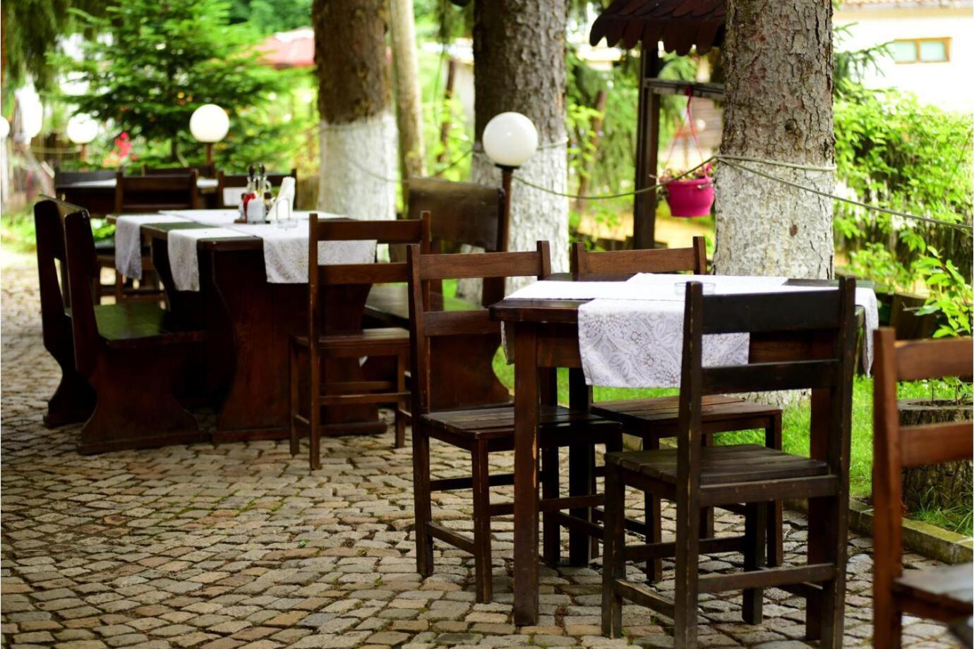 Рибарникъ Hotel Brushlyan Bagian luar foto