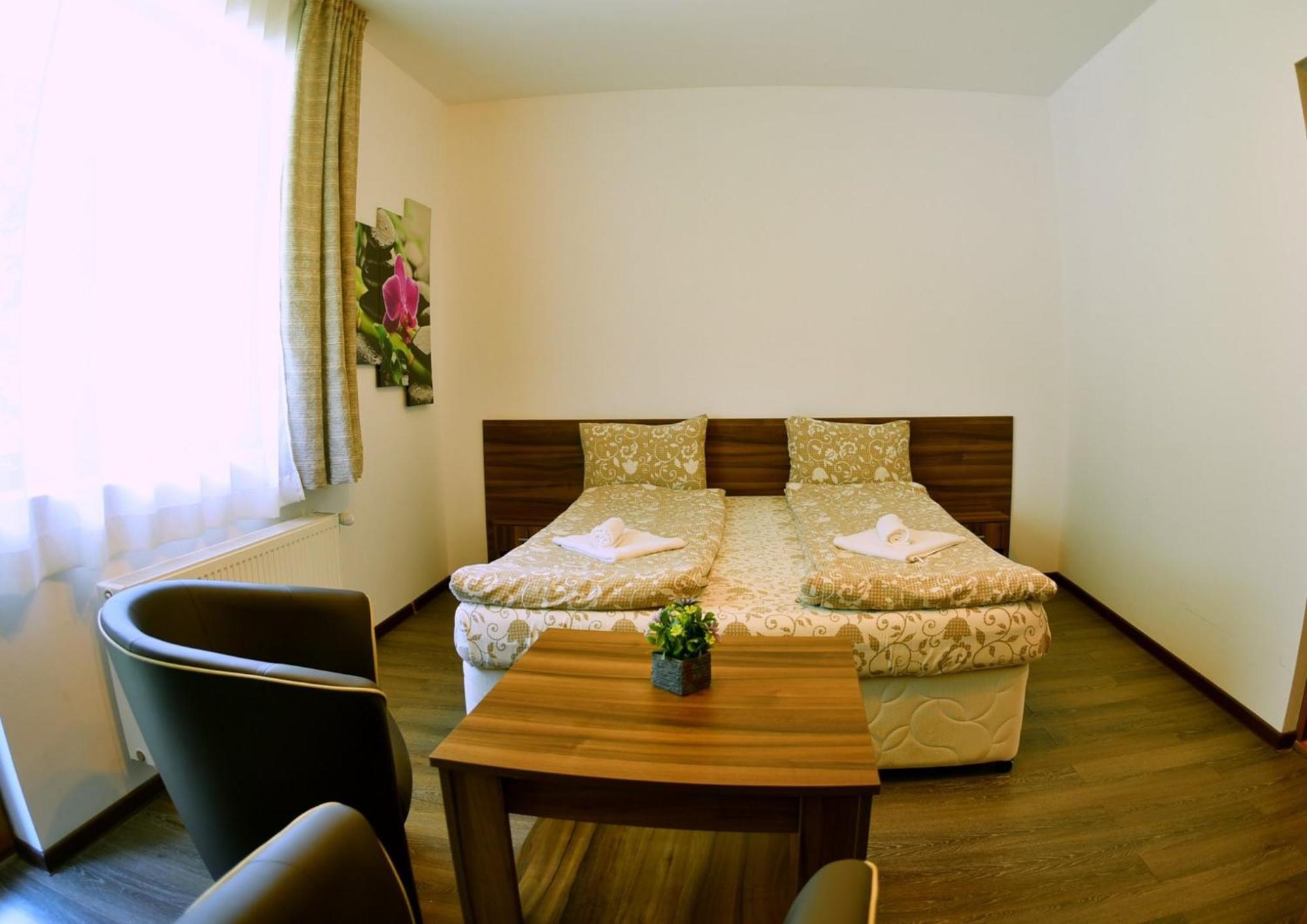 Рибарникъ Hotel Brushlyan Bagian luar foto